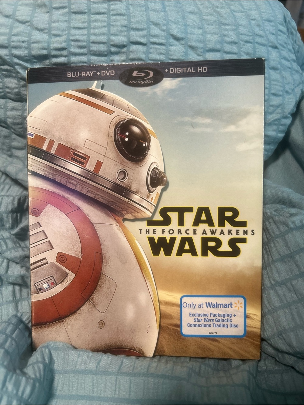 Star Wars The Force Awakens Blu-ray/DVD - White, Gold, Black